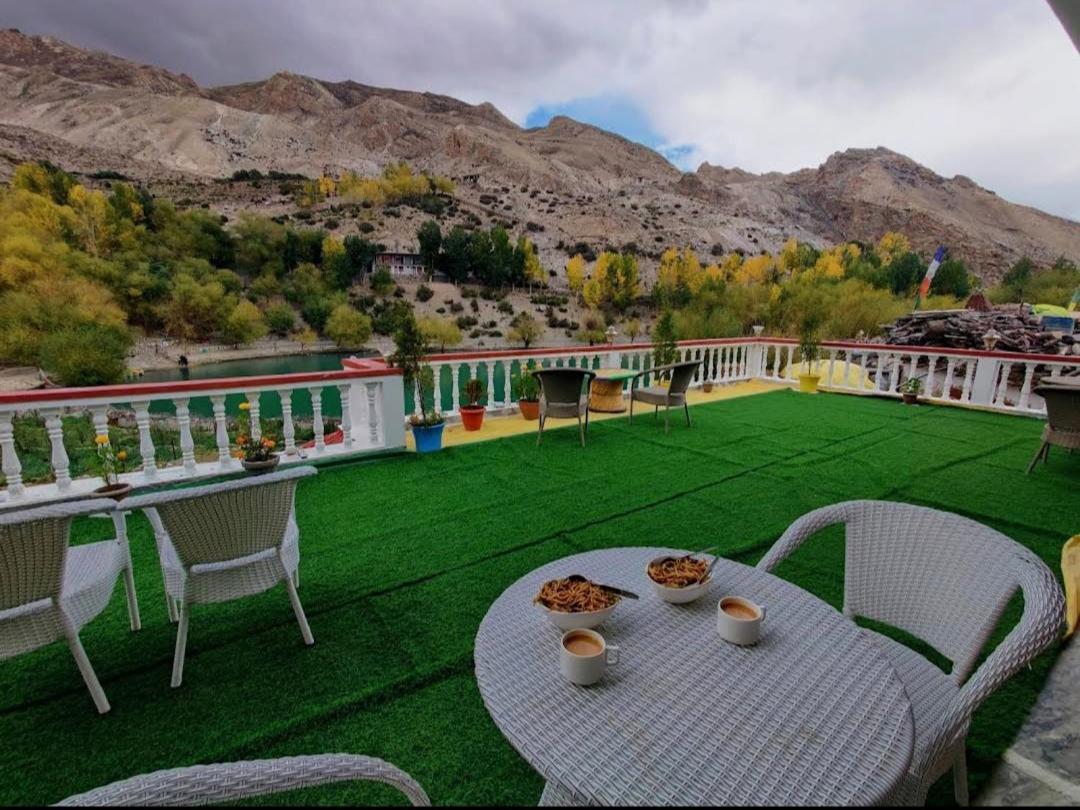 Hotel Lake View Nako Екстериор снимка