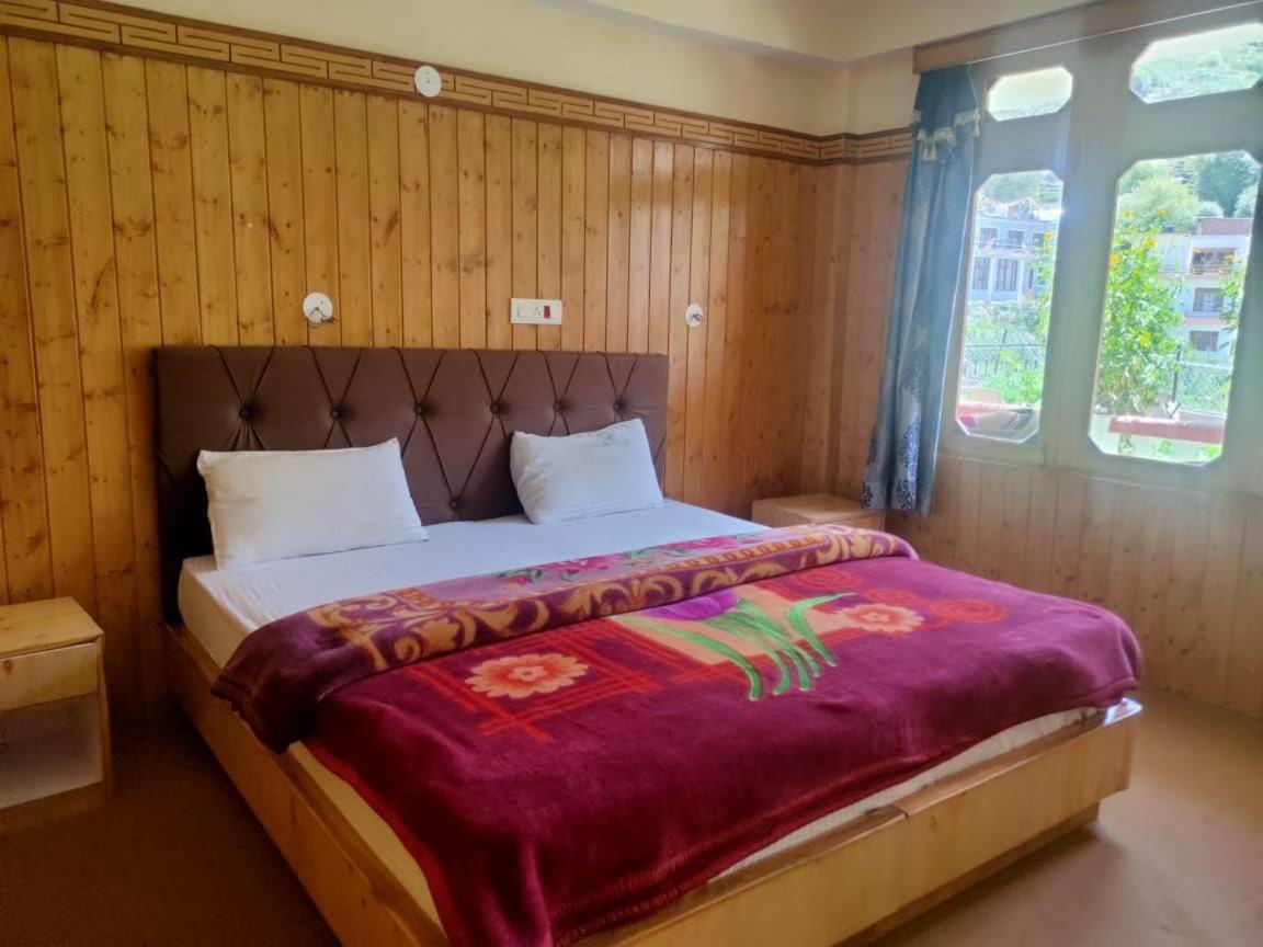 Hotel Lake View Nako Екстериор снимка